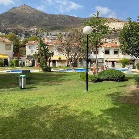 Chalet Adosado Corta Temporada 2 Dormitorios 贝纳尔马德纳 外观 照片