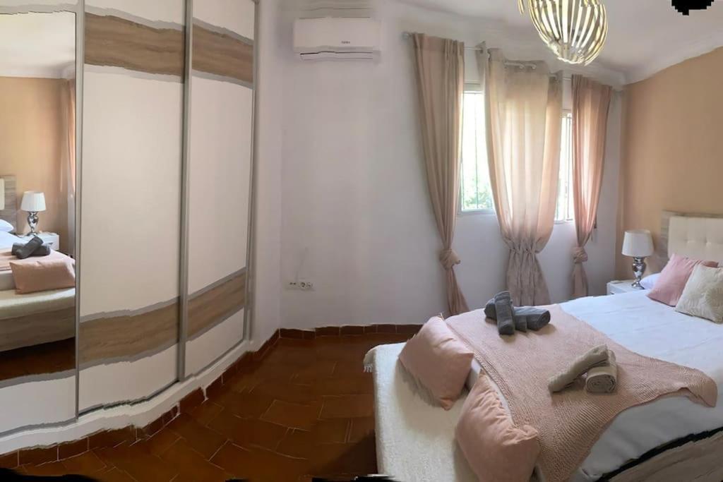 Chalet Adosado Corta Temporada 2 Dormitorios 贝纳尔马德纳 外观 照片