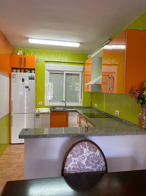 Chalet Adosado Corta Temporada 2 Dormitorios 贝纳尔马德纳 外观 照片