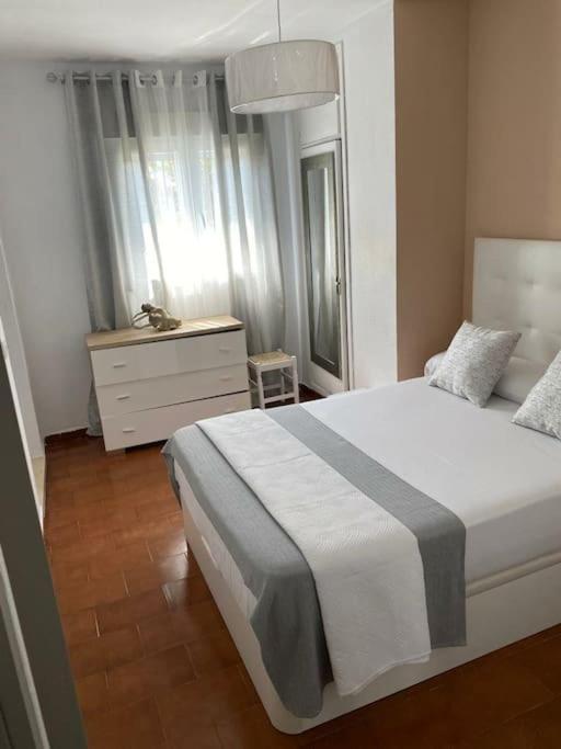 Chalet Adosado Corta Temporada 2 Dormitorios 贝纳尔马德纳 外观 照片
